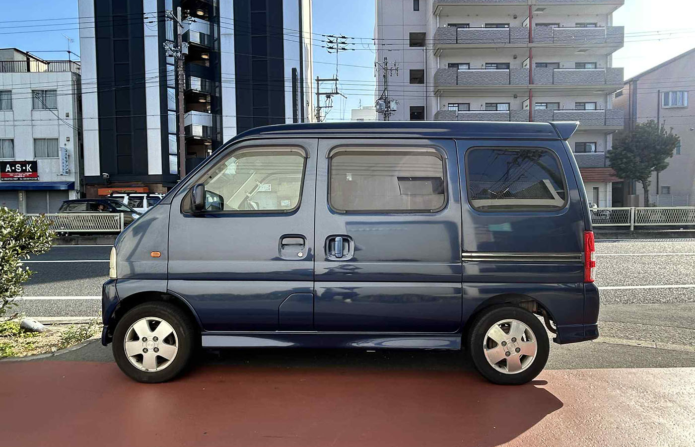 設計事務所の日常｜事務所の営業車